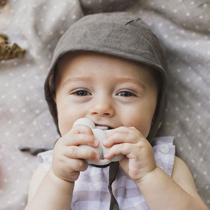 Doddle & Co. The Chew Poppable Teether - Looks like Rain