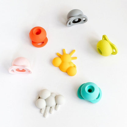Doddle & Co. The Chew Poppable Teether - Looks like Rain