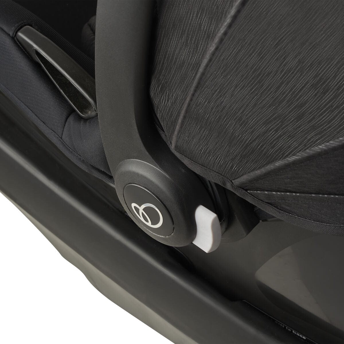 Evenflo GOLD SensorSafe SecureMax Infant Car Seat with SafeZone Load Leg - Onyx Black