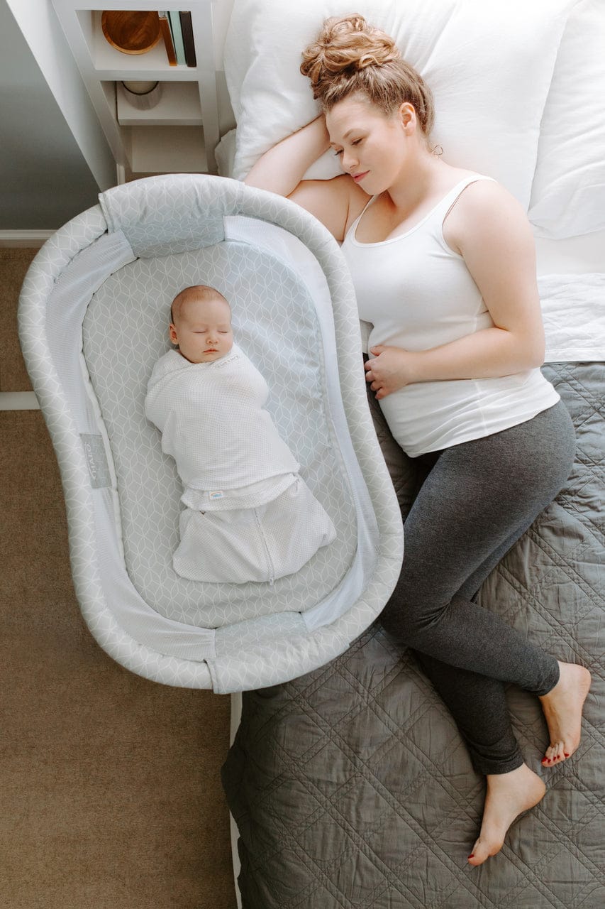 Halo Bassinest Swivel Sleeper Essentia Next Gen - Morning Mist