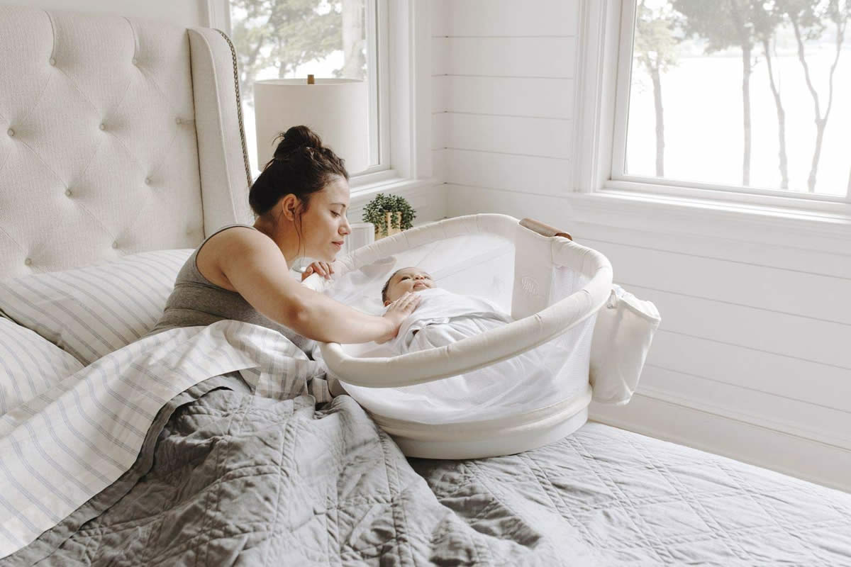 Halo Bassinest Swivel Sleeper Luxe Next Gen - Ivory Linen