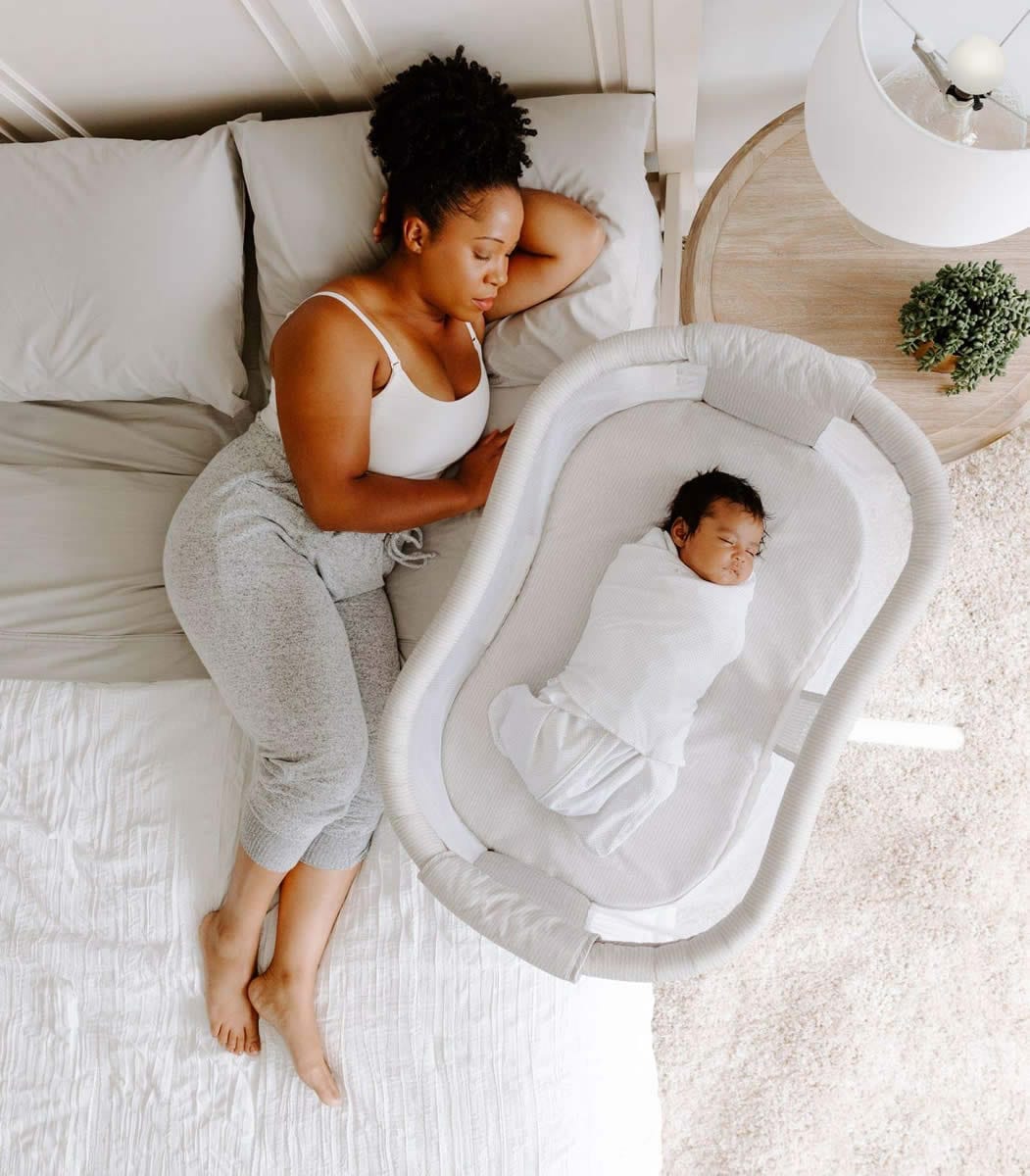 Halo Bassinest Swivel Sleeper Premiere Next Gen - Herringbone - 4419-HALO