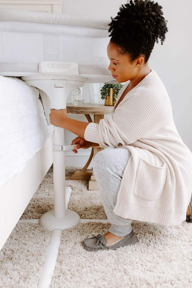 Halo Bassinest Swivel Sleeper Premiere Next Gen - Herringbone - 4419-HALO