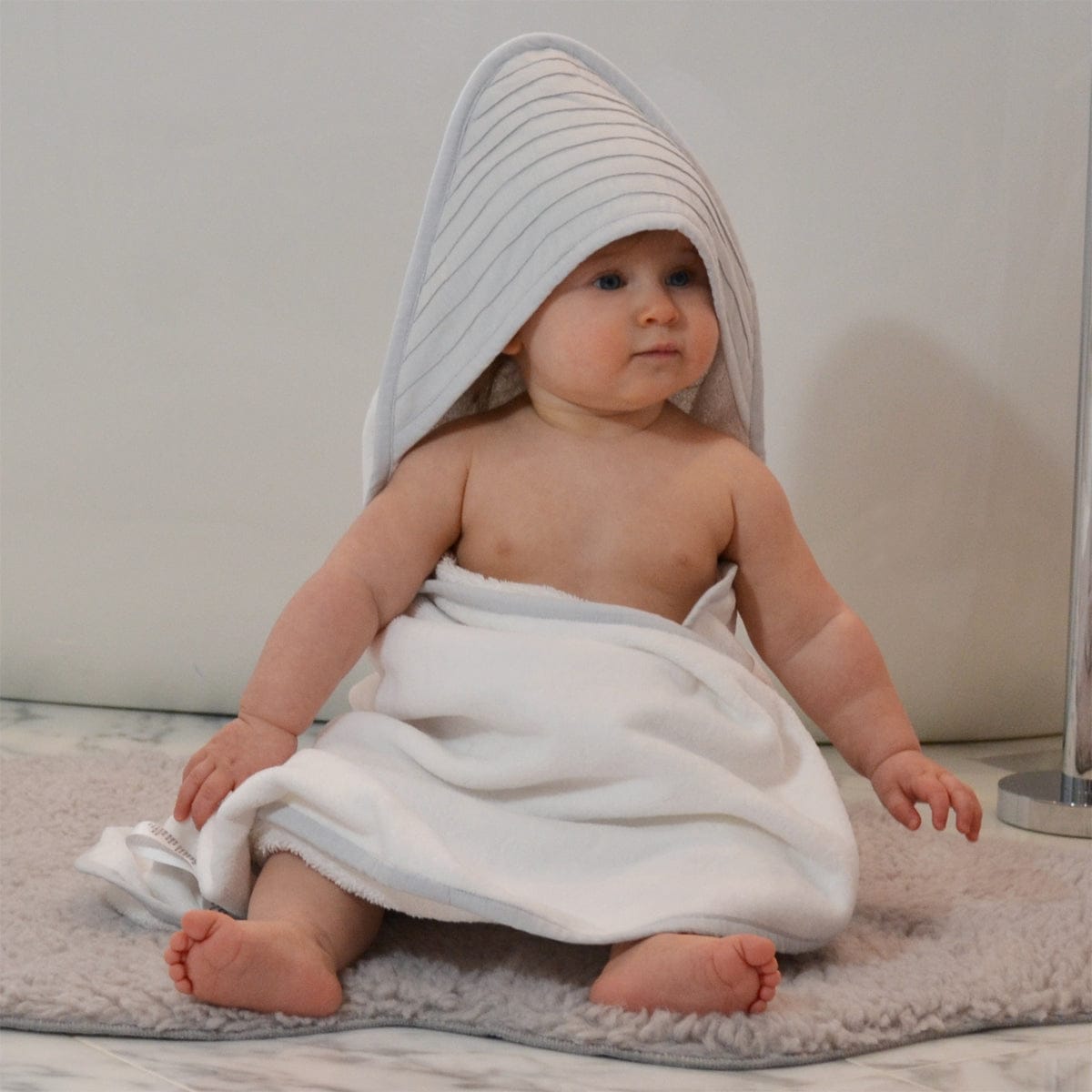 Hello Spud Organic Cotton Hooded Towel and Washcloth Set - Pintuck Gray - HS-TLST-000046