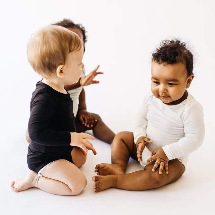 Kyte Baby Long Sleeve Bodysuit - Cloud (0-3 months) - 1412CD1