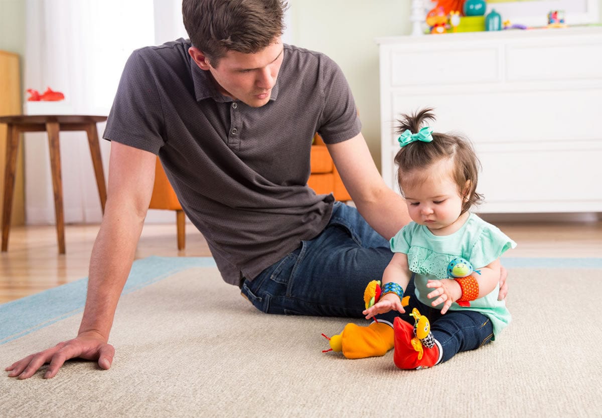 Lamaze Gardenbug Foot Finder & Wrist Rattle Set - L27634B