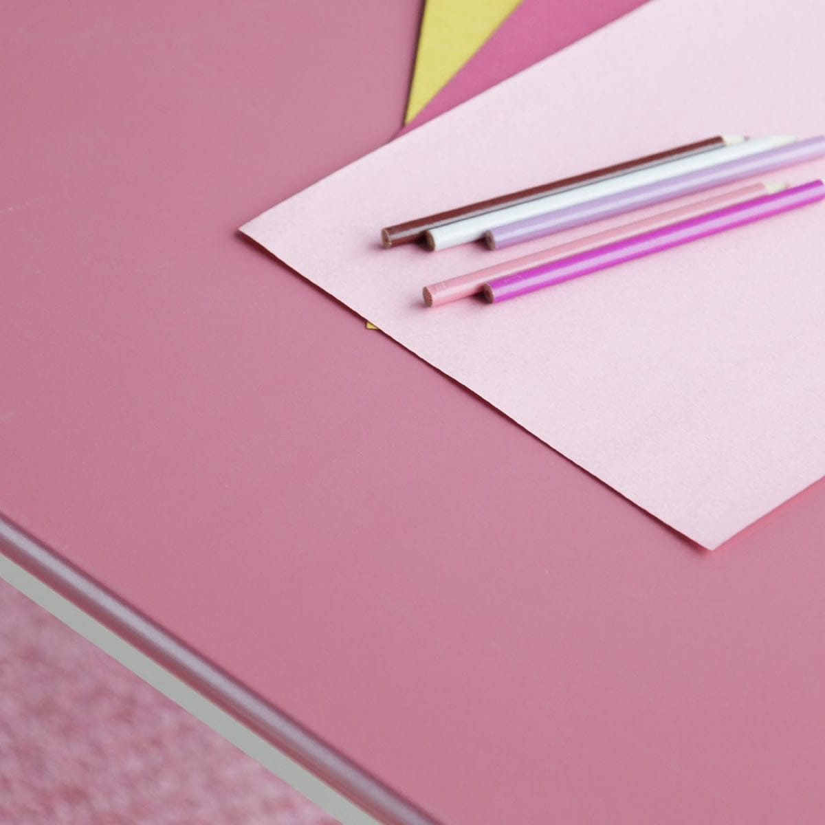 Lipper International Child's Table & Stools Set - Pink/Ivory
