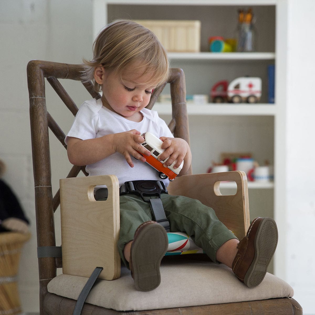 Little Partners Mod Booster Seat - Natural w/ Geo Shapes Cushion - LPR06041
