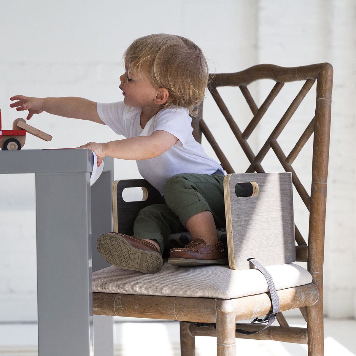 Little Partners Mod Booster Seat - Slate Grey w/ Fall Leaves Cushion - LPR06043