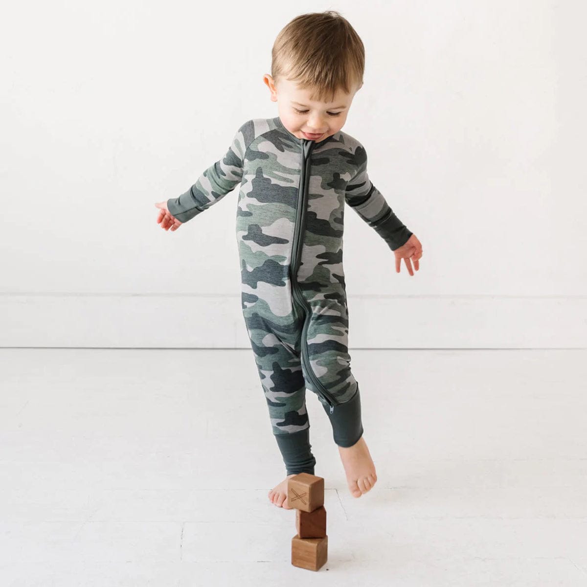Little Sleepies Bamboo Viscose Zippy - Vintage Camo, 2T - LS-Z-CAMO-07