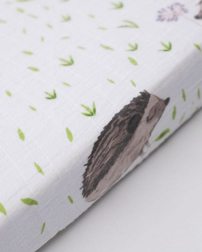 Little Unicorn Cotton Muslin Mini Crib Sheet - Hedgehog - UN0906