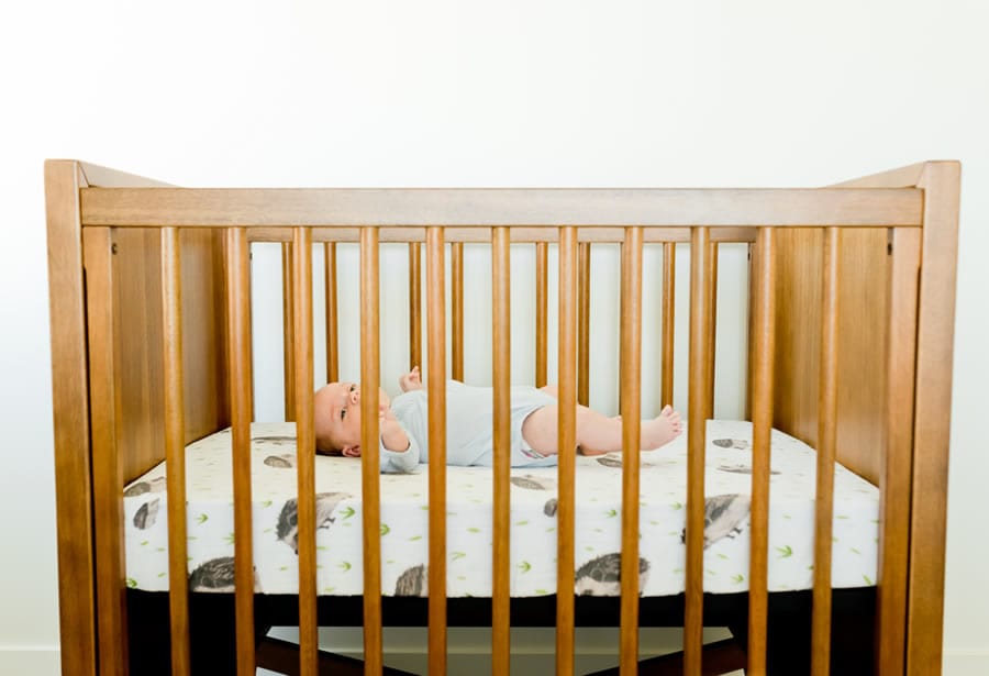 Little Unicorn Cotton Muslin Mini Crib Sheet - Hedgehog - UN0906