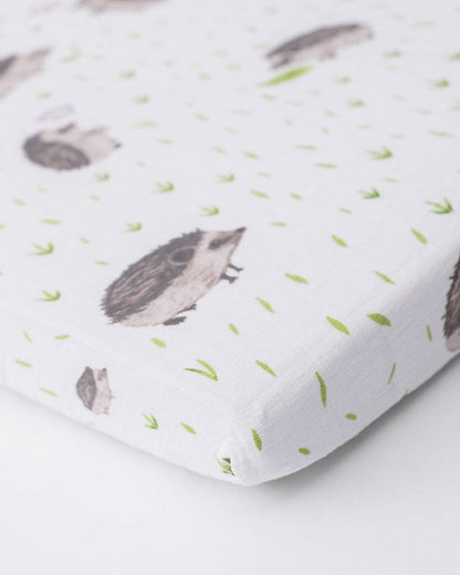 Little Unicorn Cotton Muslin Mini Crib Sheet - Hedgehog - UN0906