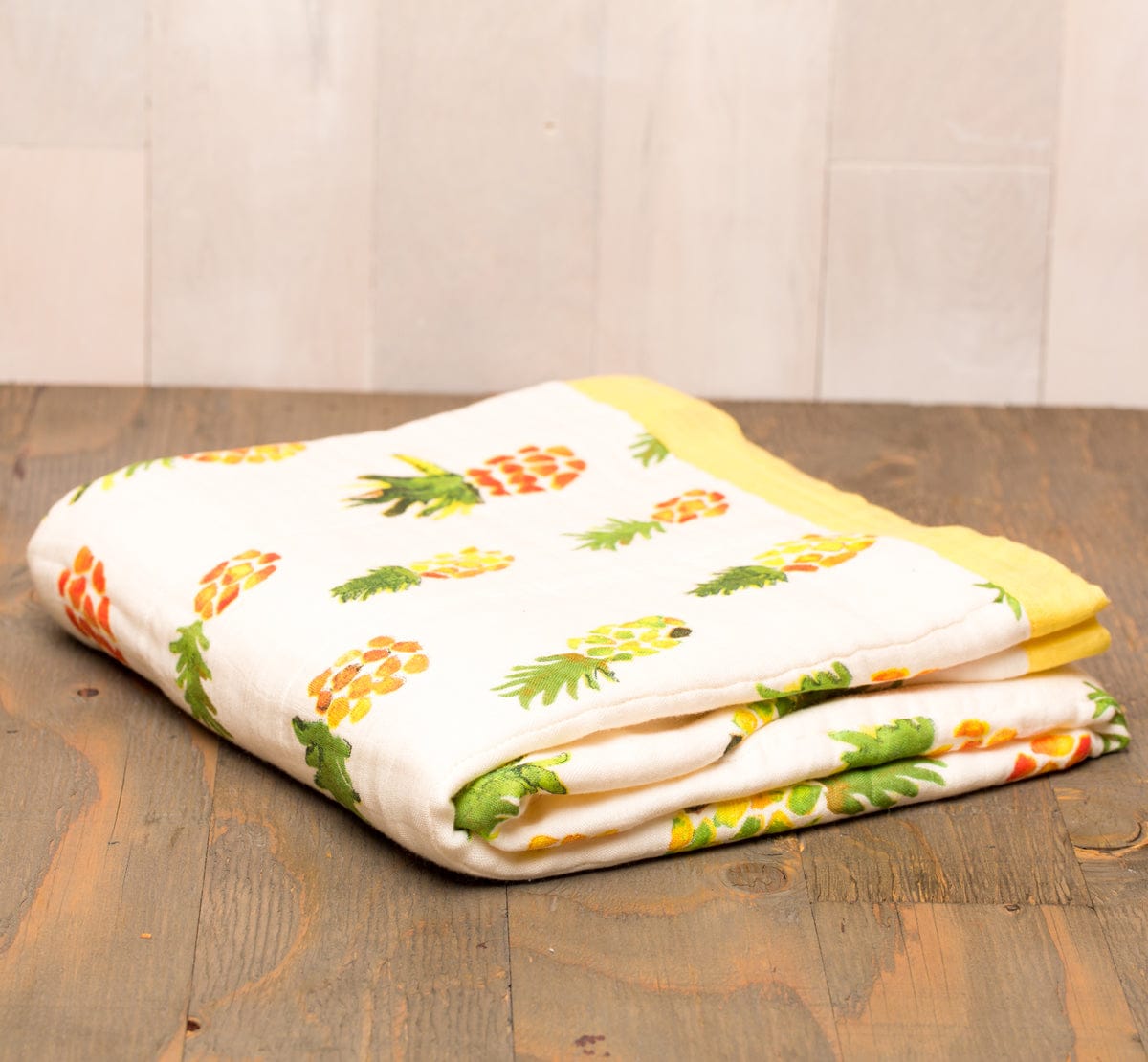 Little Unicorn Deluxe Muslin Quilt - Pineapple - UB0606
