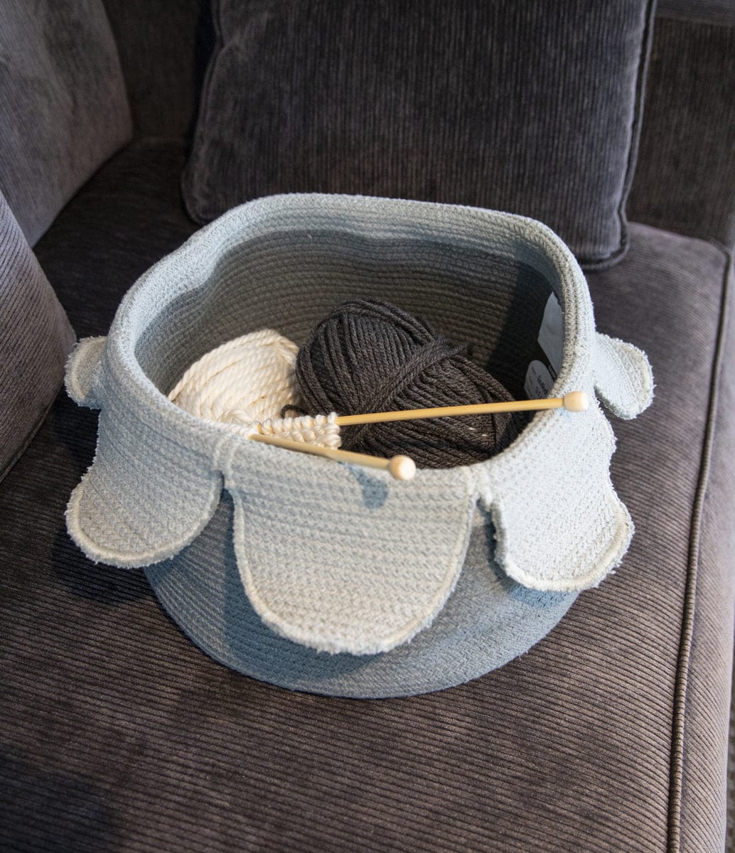 Lorena Canals Basket Petals - Vintage Blue/Dark Green (1'1" x 1'1") - BSK-PETALS-VB