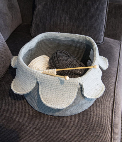 Lorena Canals Basket Petals - Vintage Blue/Dark Green (1'1" x 1'1") - BSK-PETALS-VB