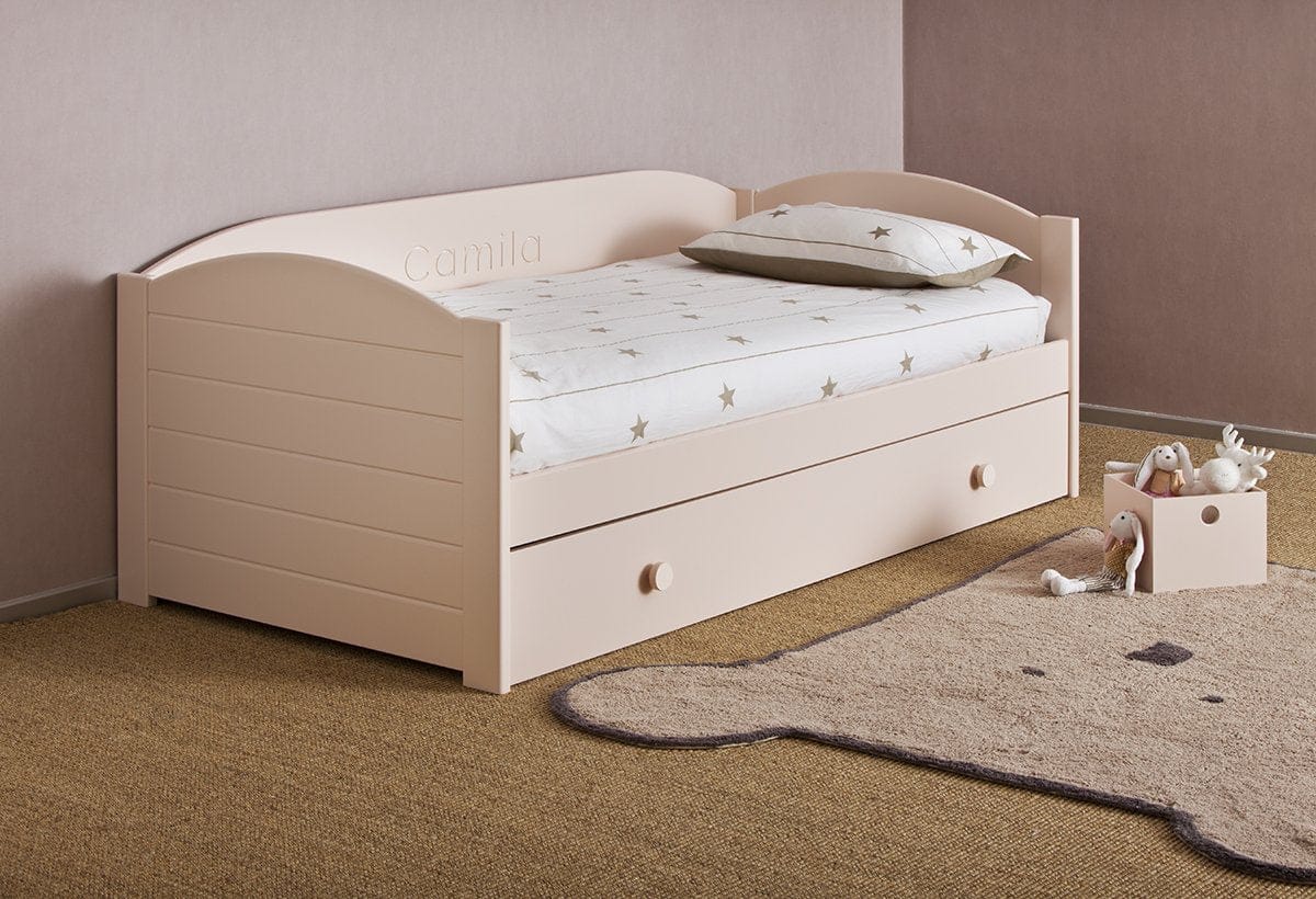 Lorena Canals Bear Silhouette Rug (4' x 5' 3") - C-BEAR