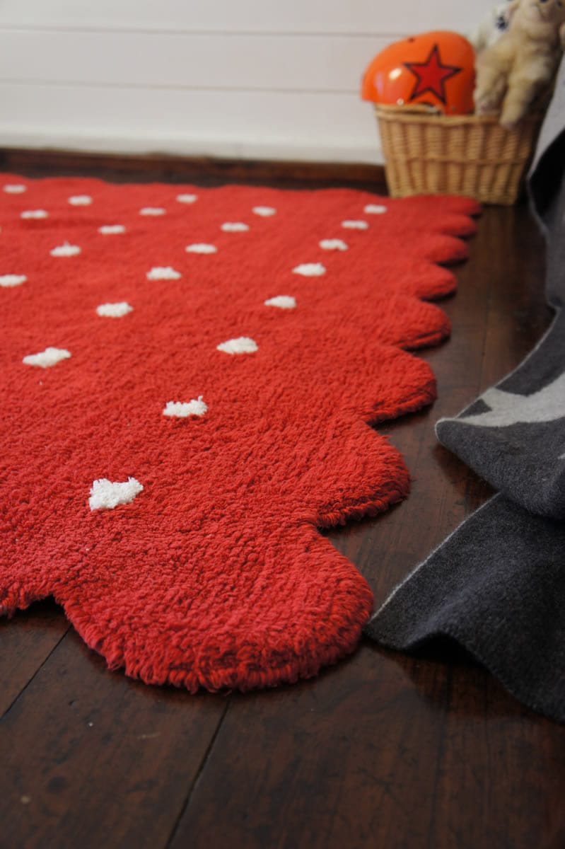 Lorena Canals Biscuit Rug - Red (4' x 5' 3") - C-77773