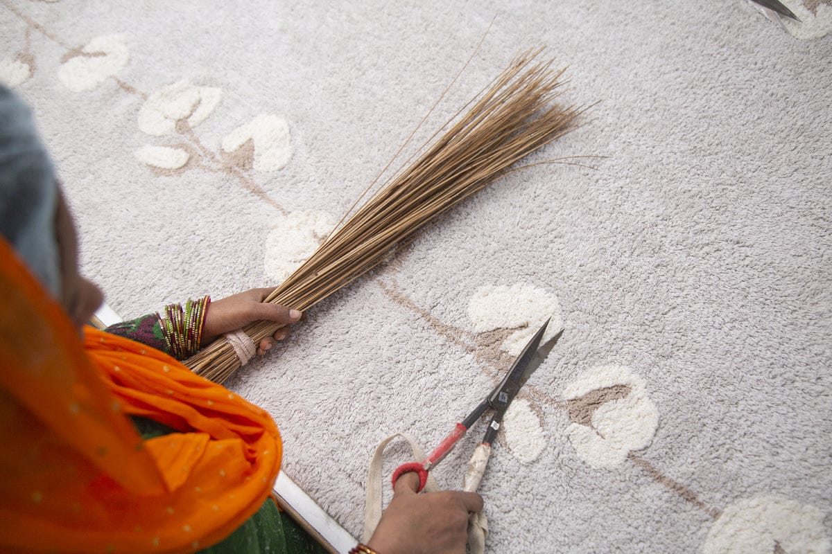 Lorena Canals Cotton Bolls Rug (5'7" x 4') - C-COT-BOLLS