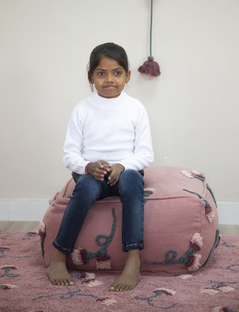 Lorena Canals English Garden Pouffe - Ash Rose (1'9" x 1'9") - P-GARDEN-ASH