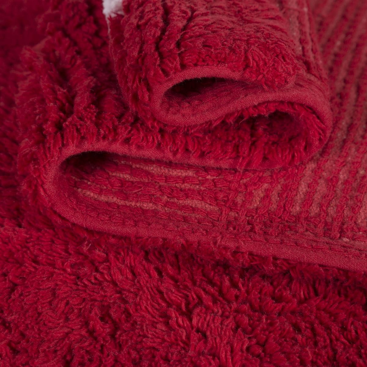 Lorena Canals Farm Rug - Red (4' x 5' 3") - C-88803