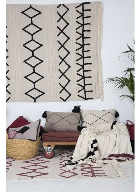 Lorena Canals Knitted Blanket Stripes Natural - Black (4'2" x 5') - BLC-STRIPE-BLK