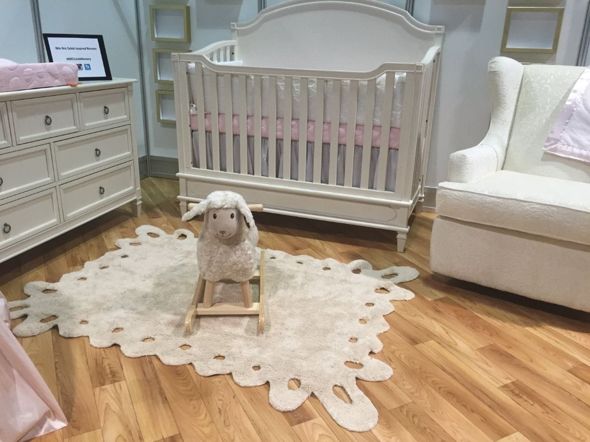 Lorena Canals Lace Rug - Beige (4' x 5' 3") - C-00008