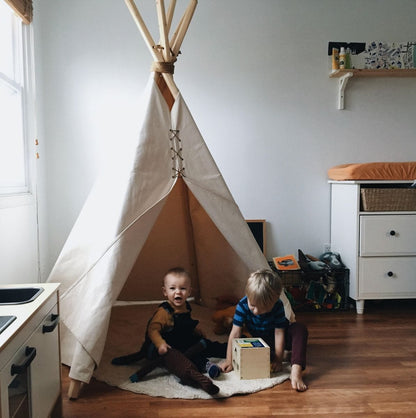 Lorena Canals Round Rug - Sky - Beige (4' 8") - C-10008