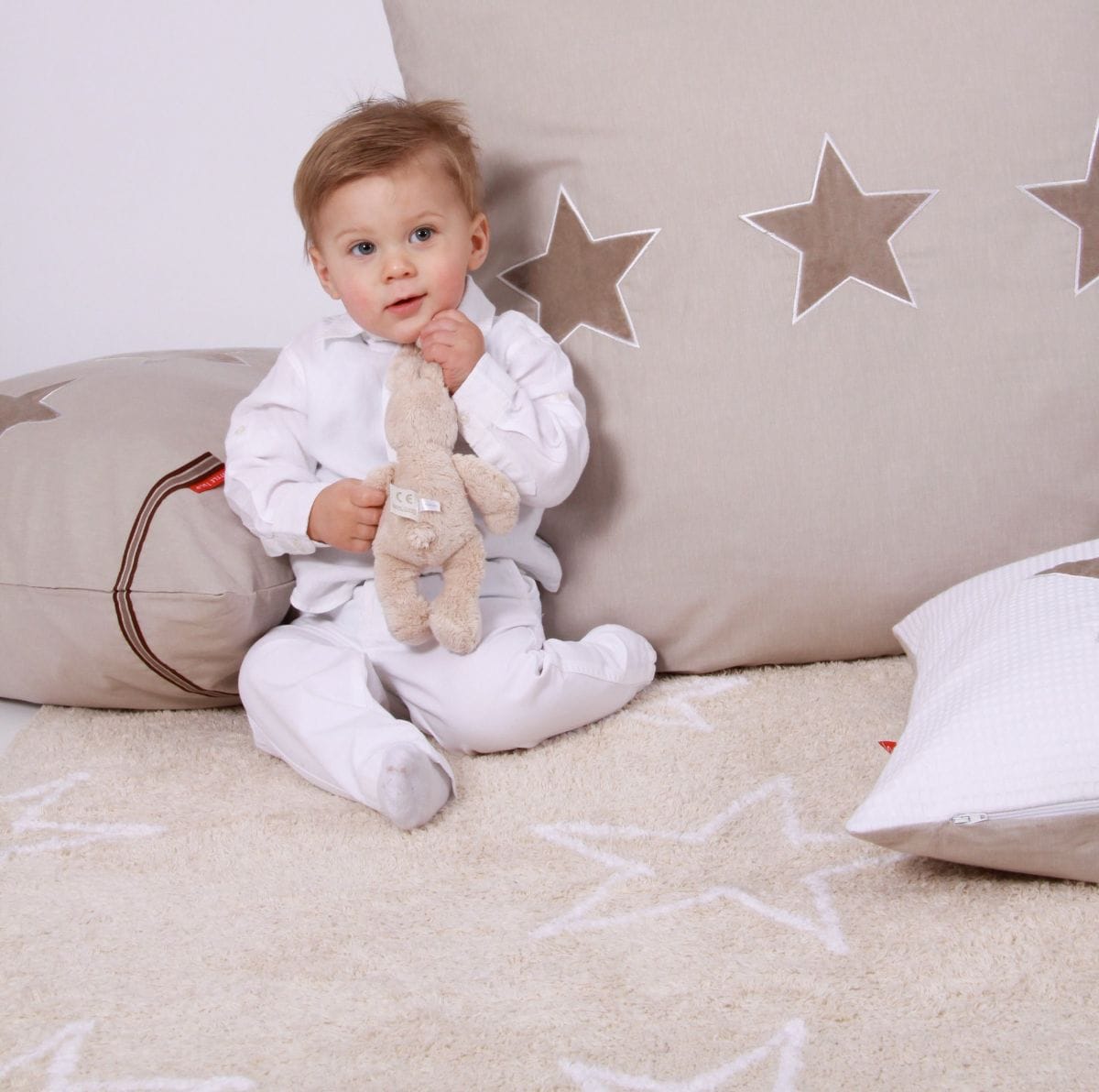 Lorena Canals Silhouette Stars Rug - Beige (4' x 5' 3") - C-44408