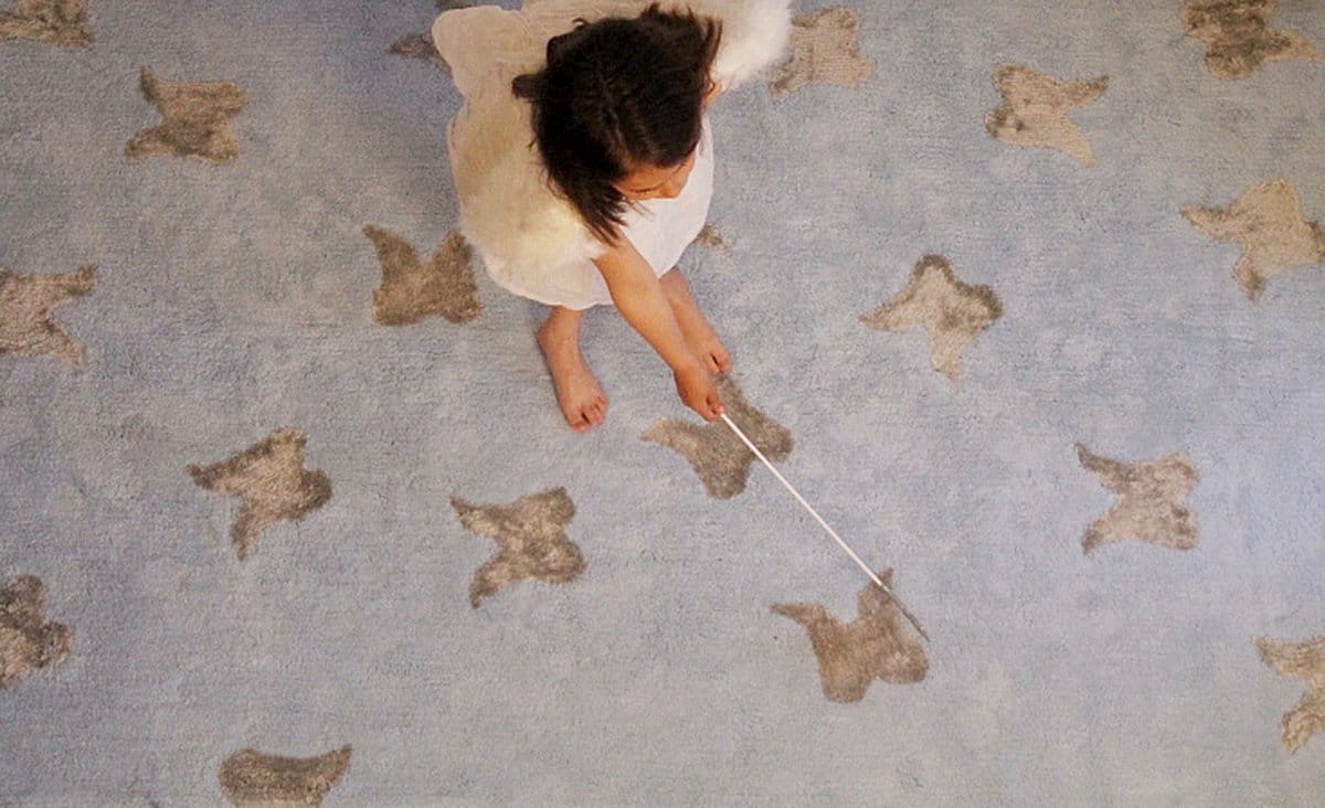 Lorena Canals Wings Rug - Blue/Silver (4' 8" x 6' 7") - C-WINGS-BS