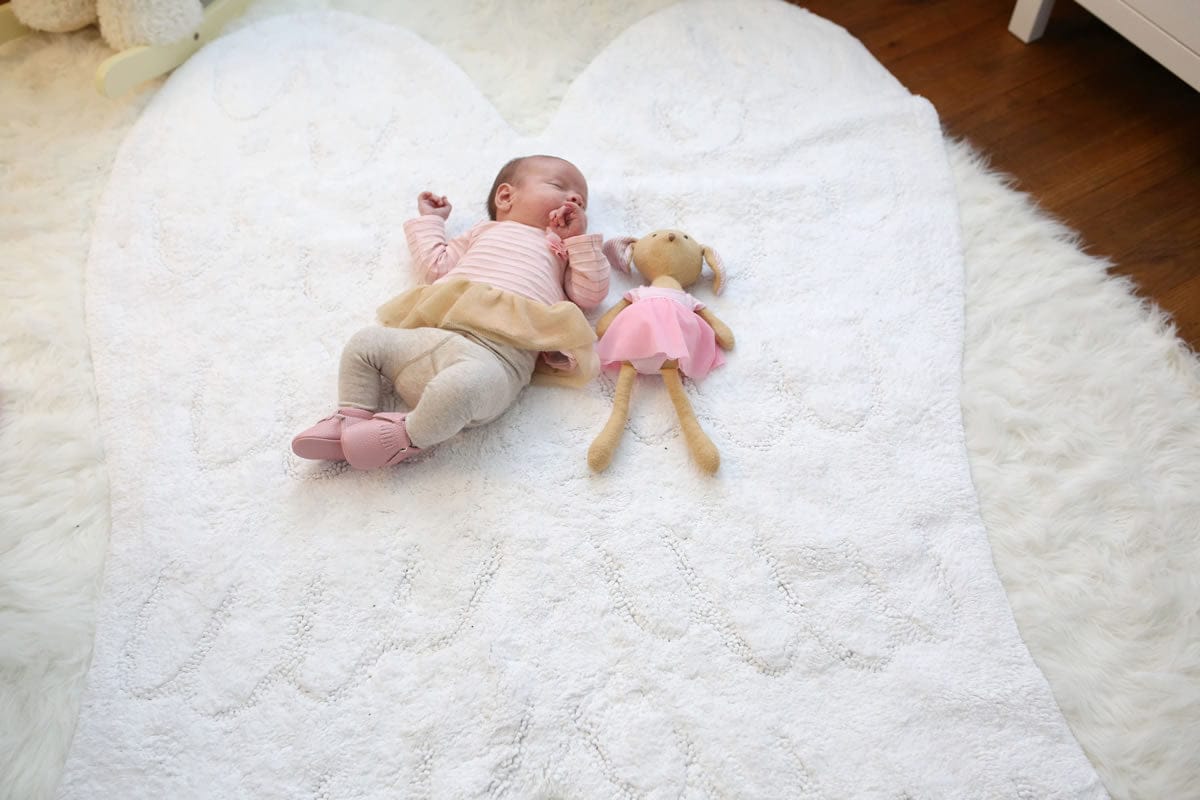 Lorena Canals Wings Silhouette Rug (4' x 5' 3") - C-WING