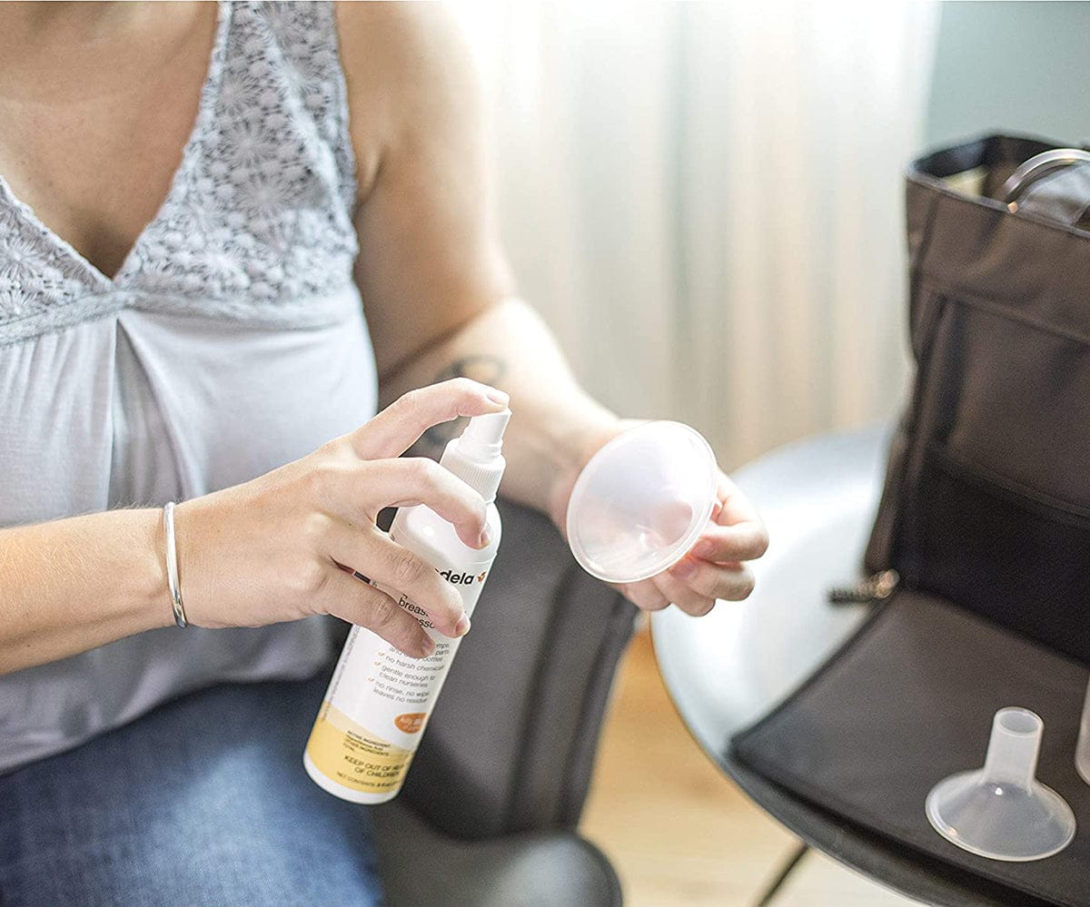 Medela Quick Clean Breast Pump & Accessory Sanitizer 8oz - 101035691