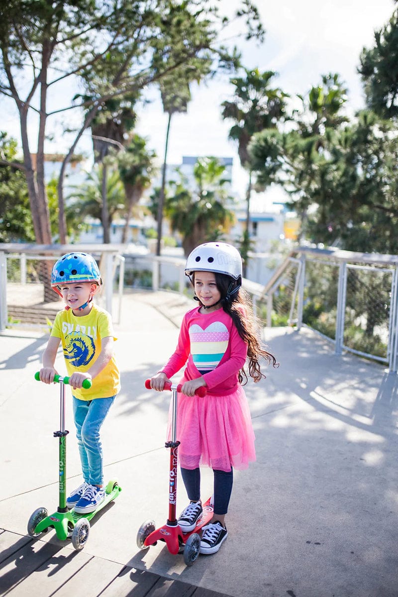 Micro Kickboard Mini Deluxe LED Scooter (2-5 years) - Blue - mmd142