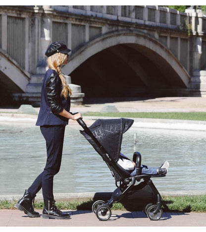 Mima Zigi 3G Newborn Travel Bundle - Ebony - A331112-B-TB-CSA