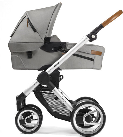 Mutsy Evo Urban Nomad Bassinet - Light Grey - BASEVOUNLGREY