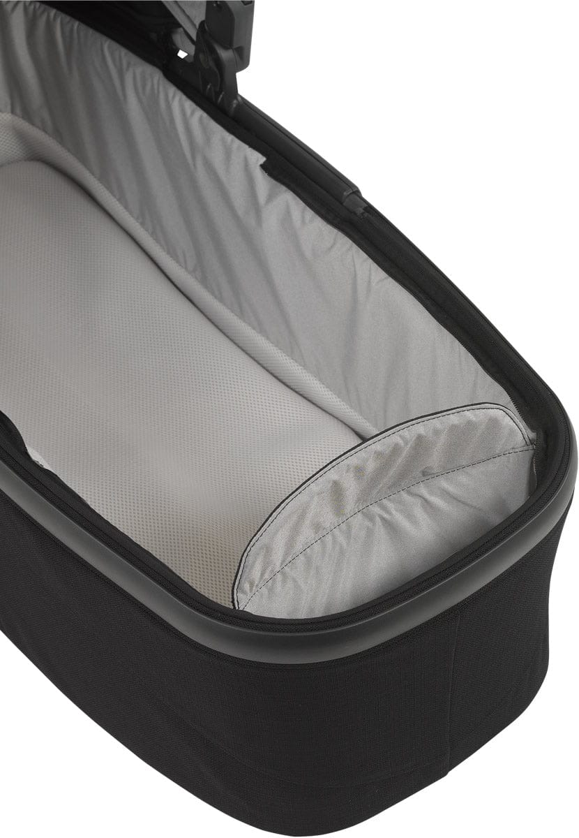 Nuna Demi Grow Bassinet - Caviar - CC09200CVR