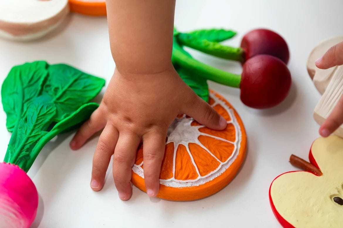 Oli & Carol Clementino the Orange - L-CORANGE