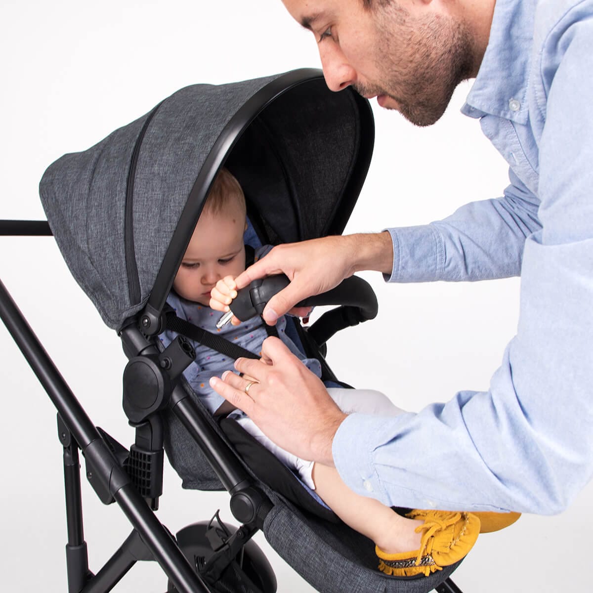 Phil & Teds Voyager Stroller & Liner - Black/Chilli - PT-VOYAGER-V6-5-CHILLI