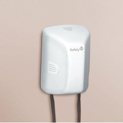 Safety 1st Outlet Cover with Cord Shortener - 48308