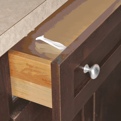 Safety 1st Press 'n Pivot Latches 4 Pack - 48446