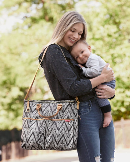 Skip Hop Duo Signature Diaper Bag, Special Edition - Zig Zag Zebra