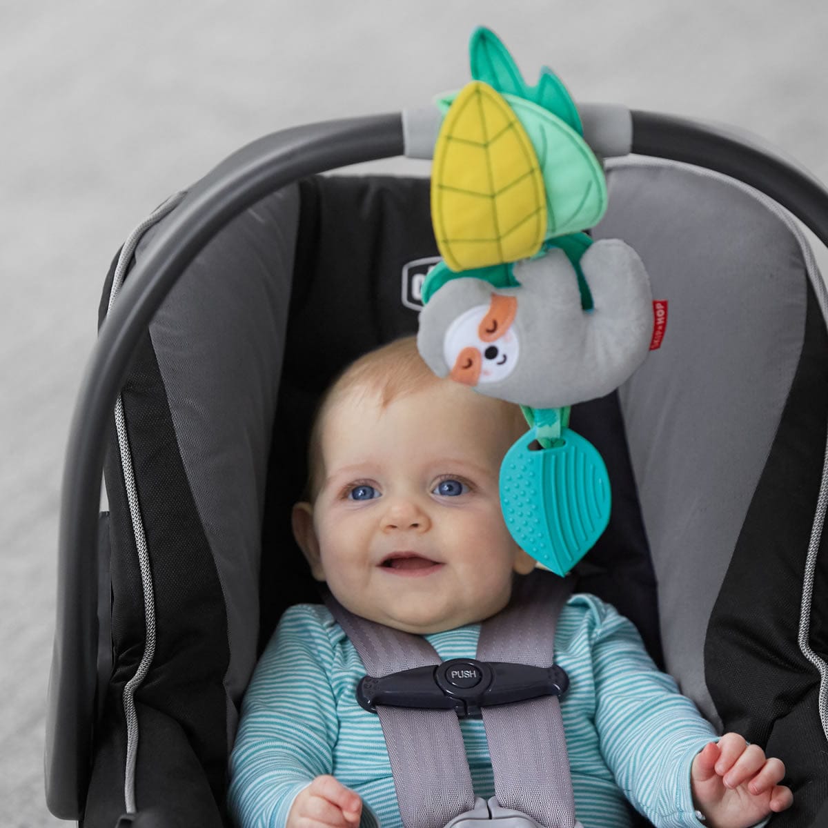 Skip Hop Tropical Paradise Jitter Stroller Toy - Sloth