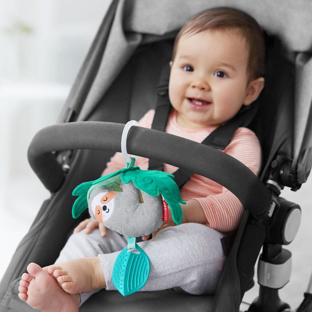 Skip Hop Tropical Paradise Jitter Stroller Toy - Sloth