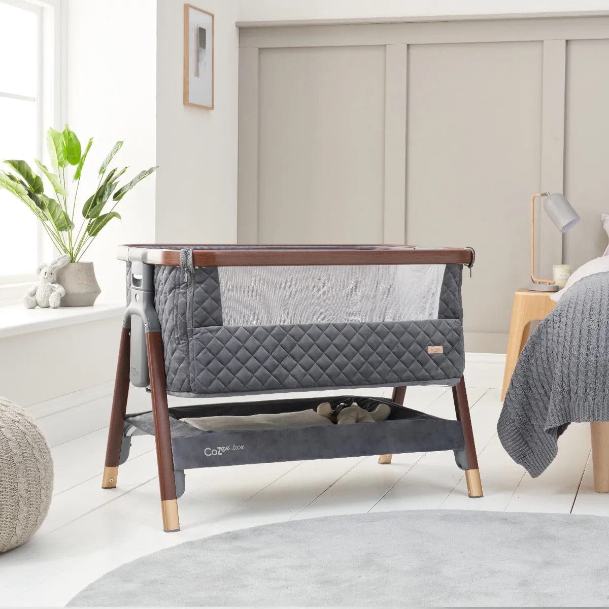 Tutti Bambini CoZee Luxe Bedside Crib - Walnut / Slate