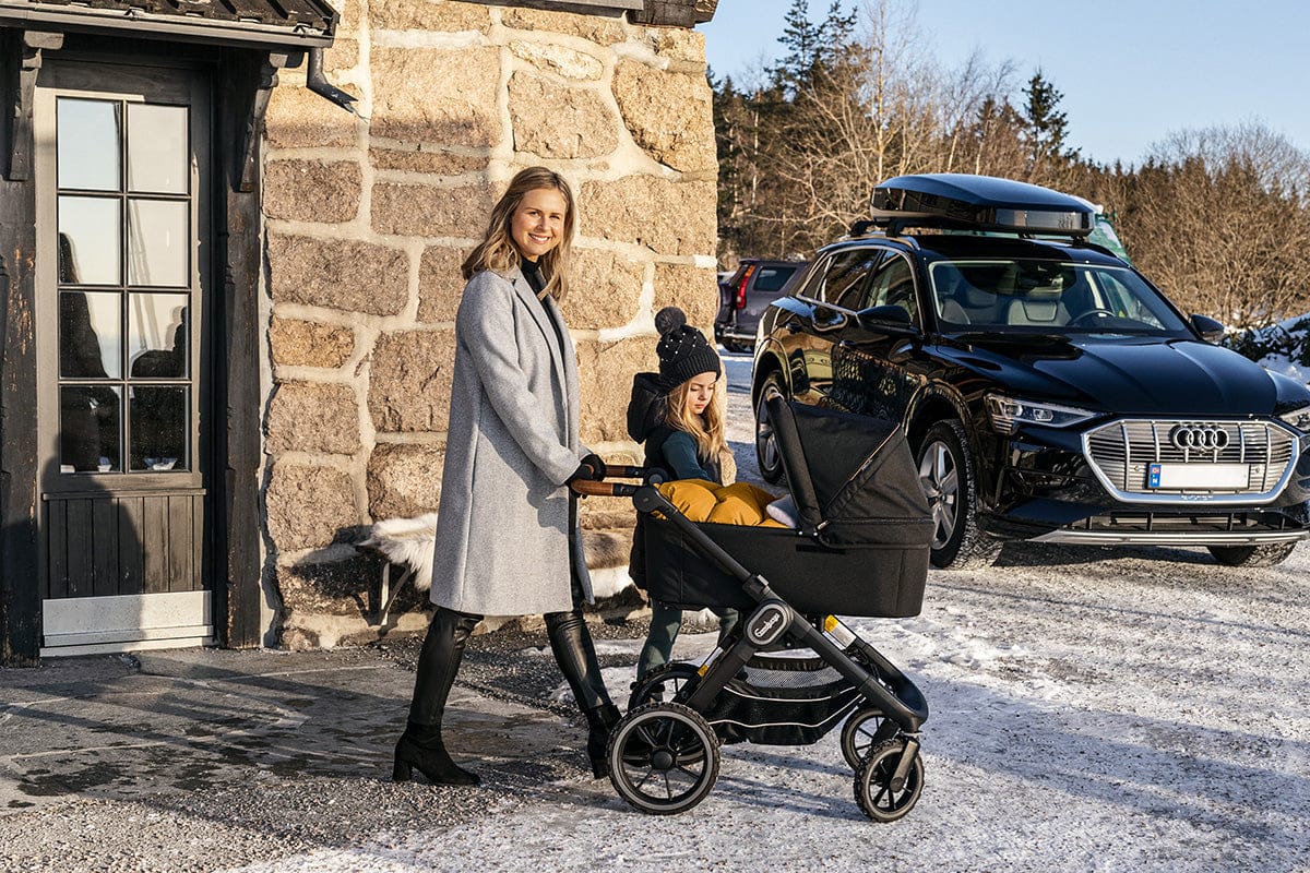 Voksi Explorer Footmuff - Golden Yellow / Flying