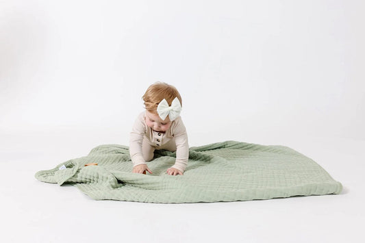 Lou Lou & Company Cloud Muslin Quilt - Sage, Small - 21000