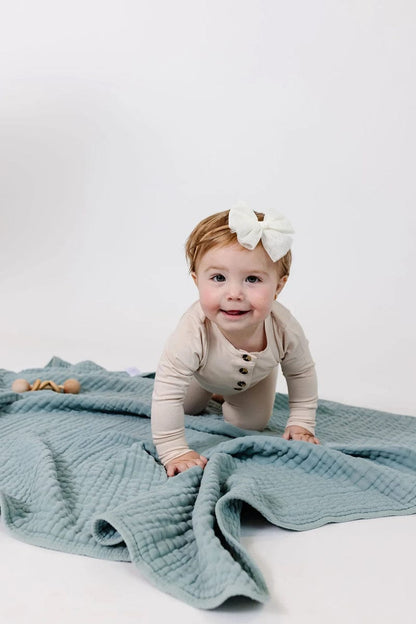 Lou Lou & Company Cloud Muslin Quilt - Steel, Large - 20189