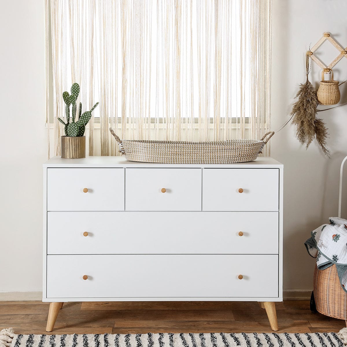 dadada Austin 5-Drawer Dresser dadada Austin 5-Drawer Dresser