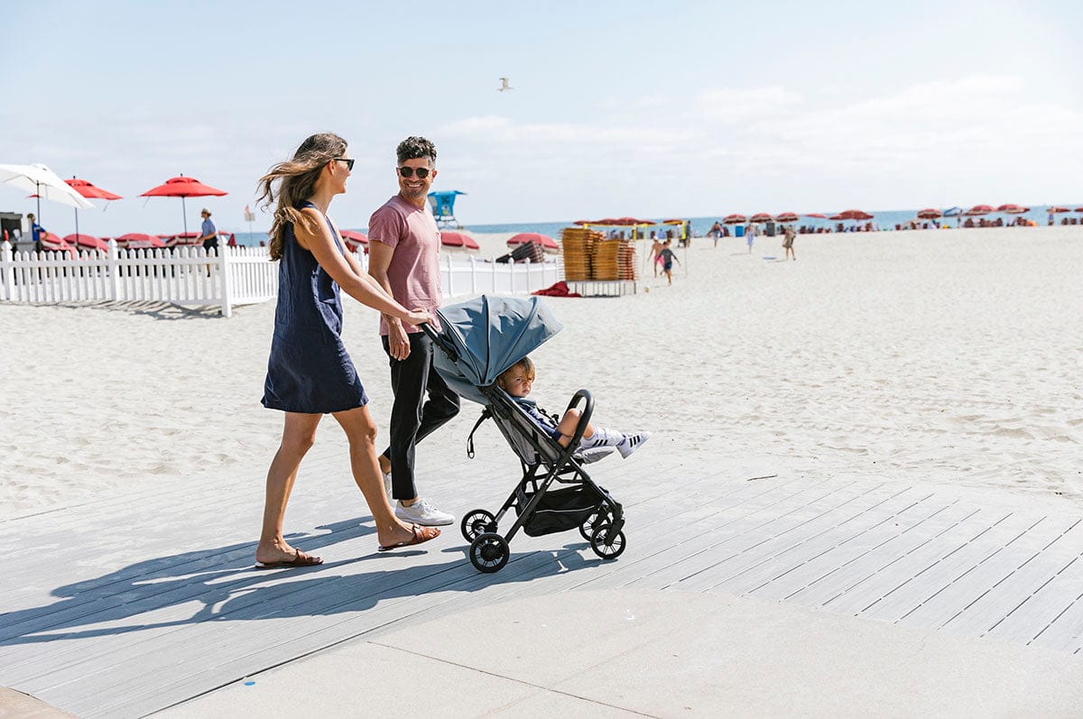 Inglesina Quid Compact Lightweight Stroller - College Navy - AG87M0CLNUS