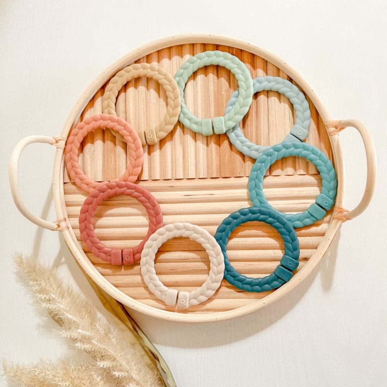 Itzy Ritzy Itzy Rings Linking Ring Set - Rainbow - LNK8450